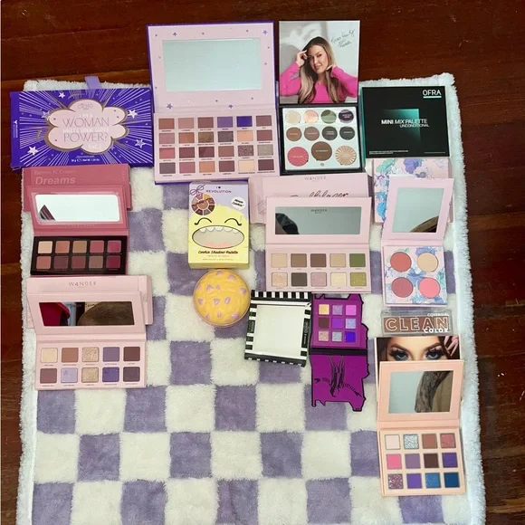 10 New Vibrant Colors Eyeshadow Palettes  NIB - Picture 6 of 9